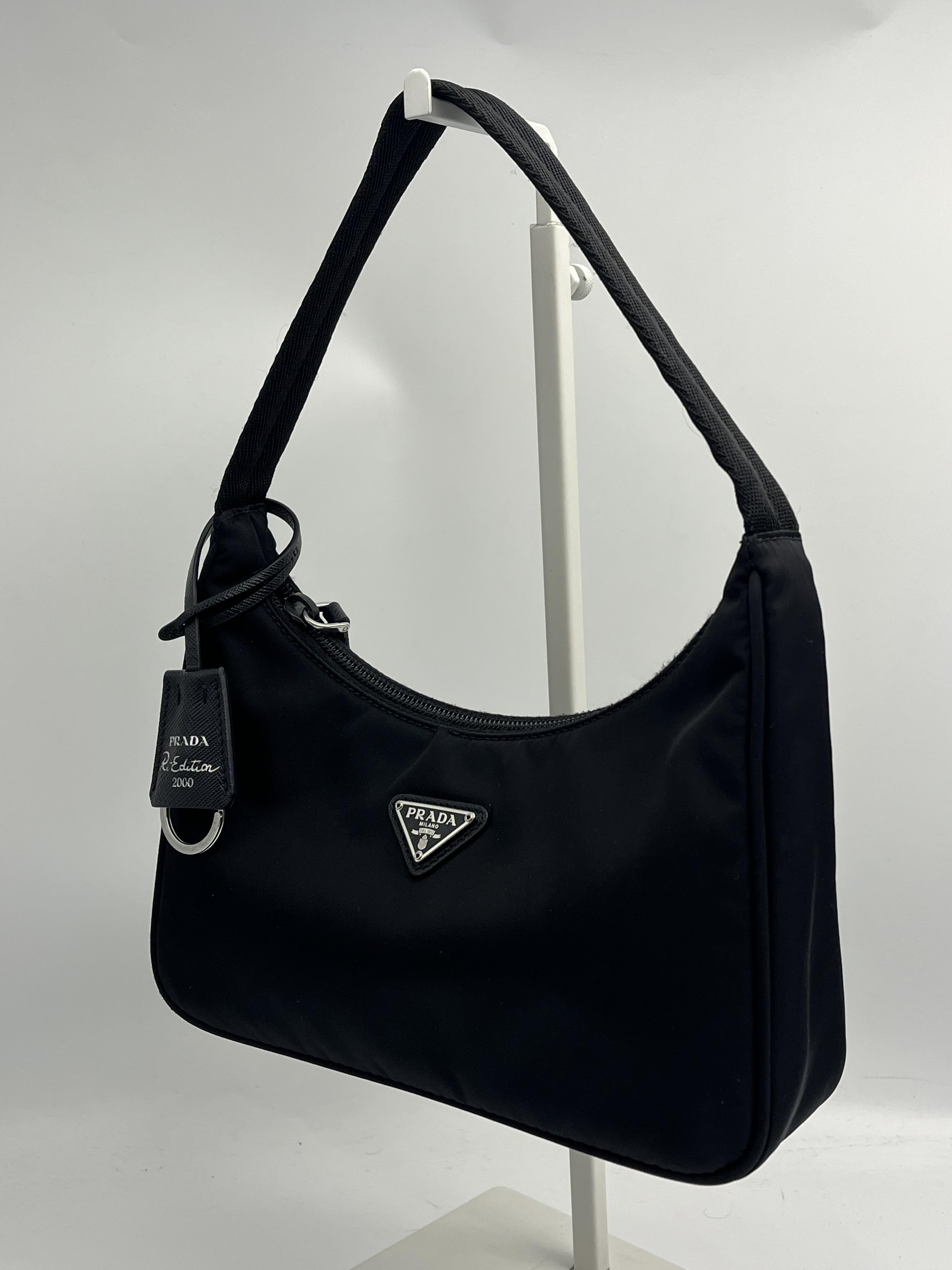Prada hobo 20004