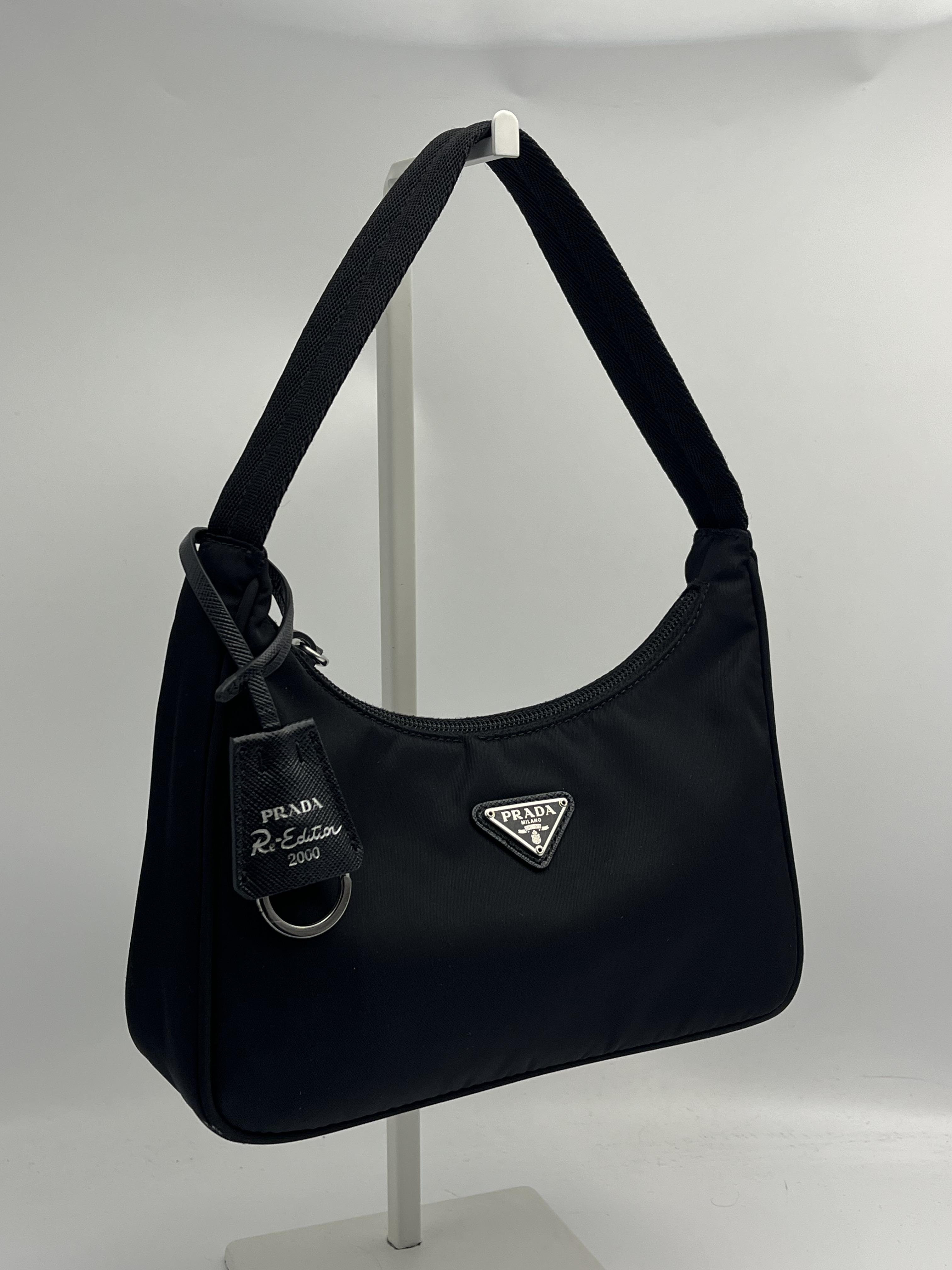 Prada hobo 20002