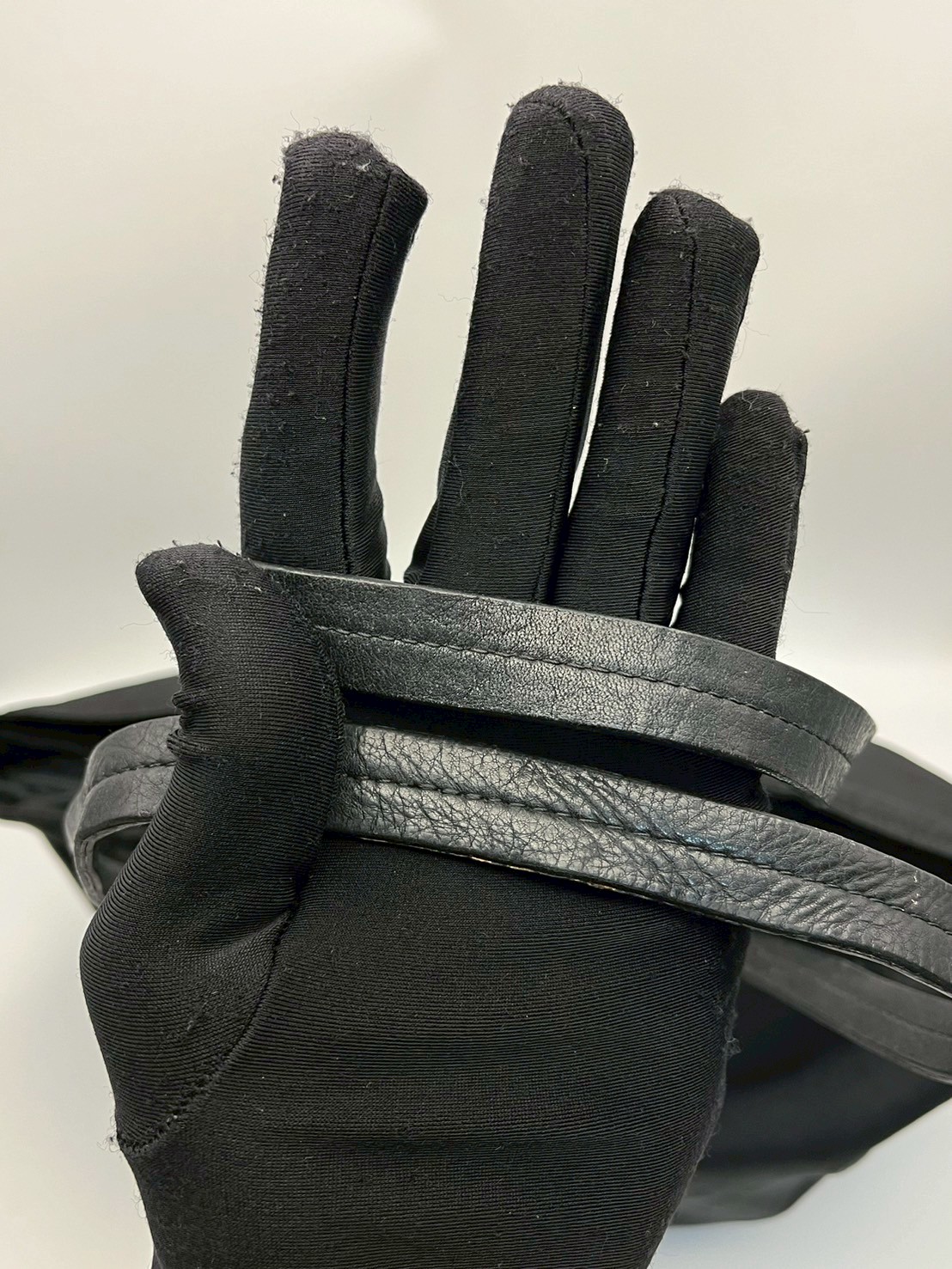 Prada尼龍水餃包10