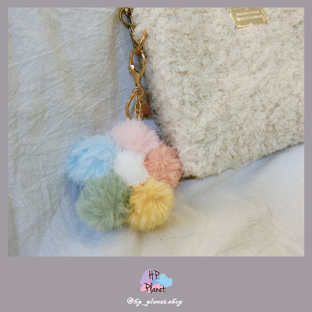 毛絨絨繽紛小花吊飾 毛絨絨繽紛小花吊飾