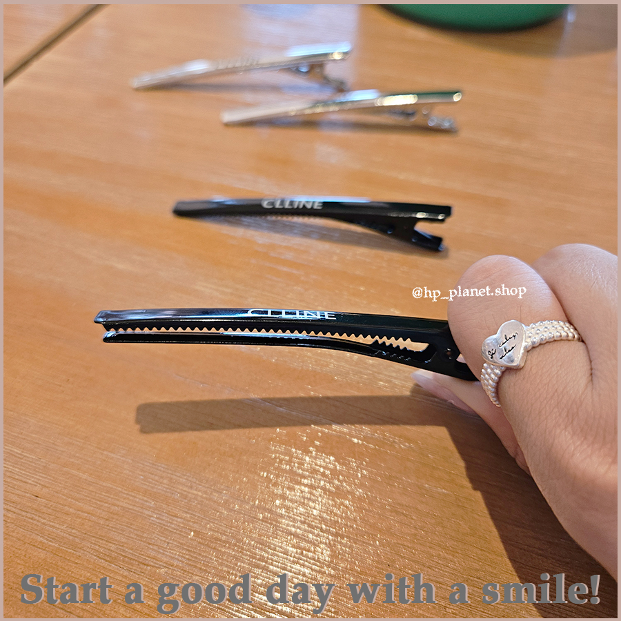 CLLINE字母側邊一字劉海夾(兩入)