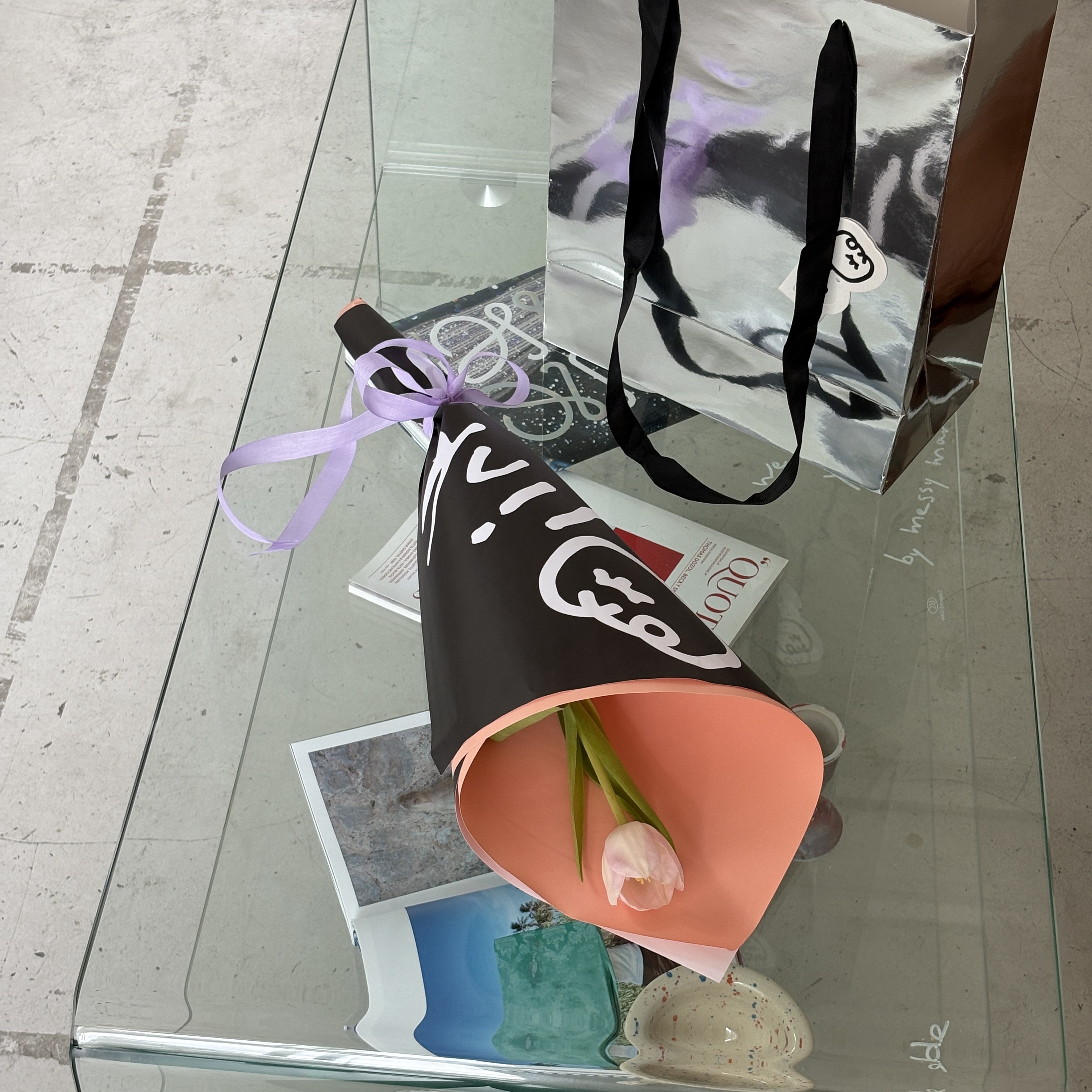 Pink Tulip Bouquet (Black)5