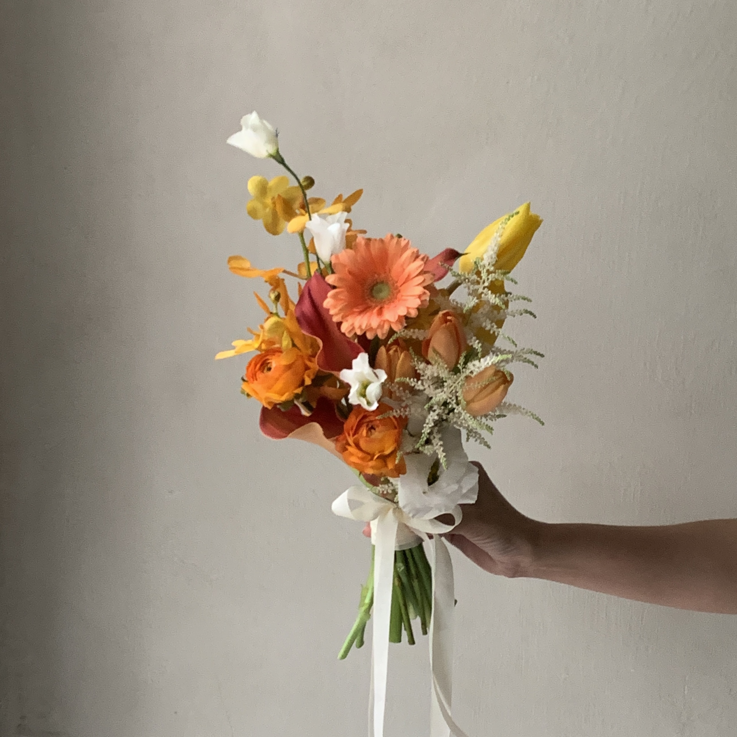 韓式橢圓捧花 - 橘黃色系4