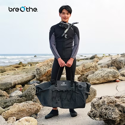 Breathe 水呼吸 75L超大容量防水裝備袋(水陸兩用/可肩背可手提)8