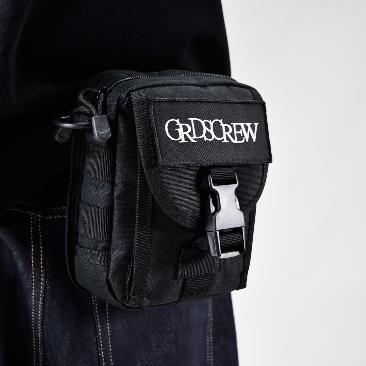 TACTICAL CROSSBODY BAG(黑)(單筆消費滿$3500即可免費獲得,數量有限送完為止)10