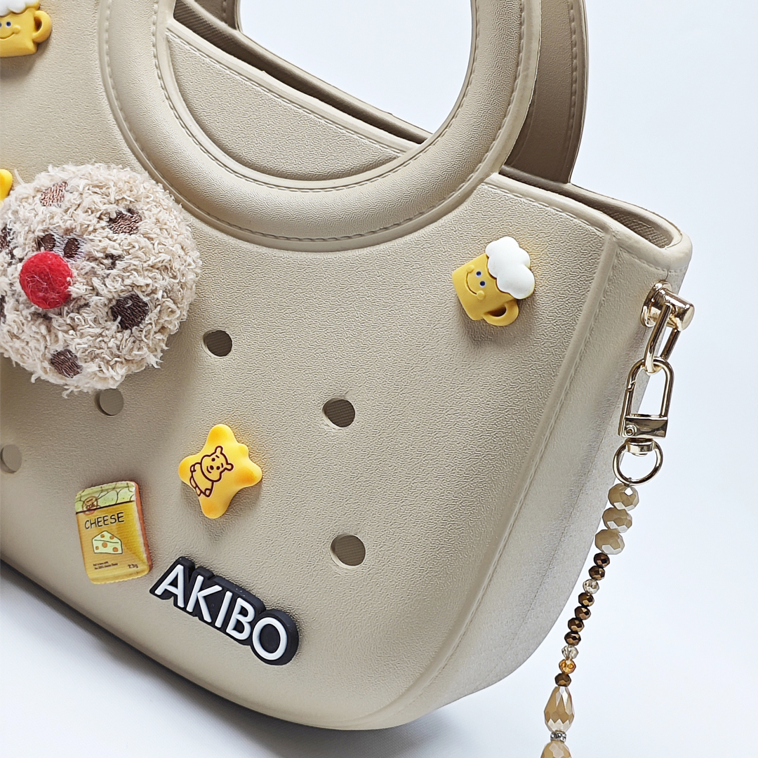 AKIBO滿月包-奶油白/波西米亞彩珠背帶(肩背手提洞洞包。中性款、輕量、防水)