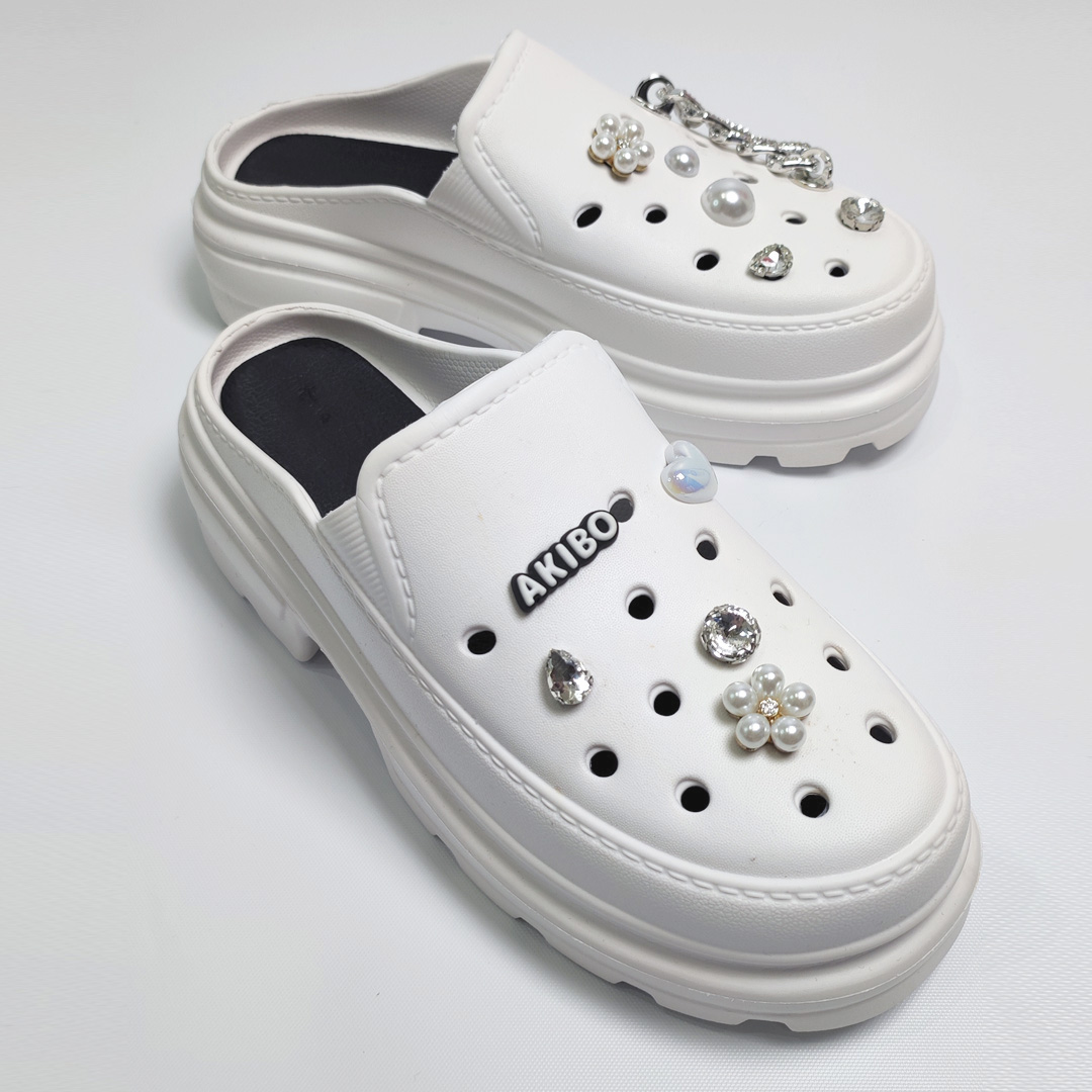 AKIBO珍珠愛心款洞洞鞋扣 (十件組) AKIBO珍珠愛心款洞洞鞋扣 (十件組)