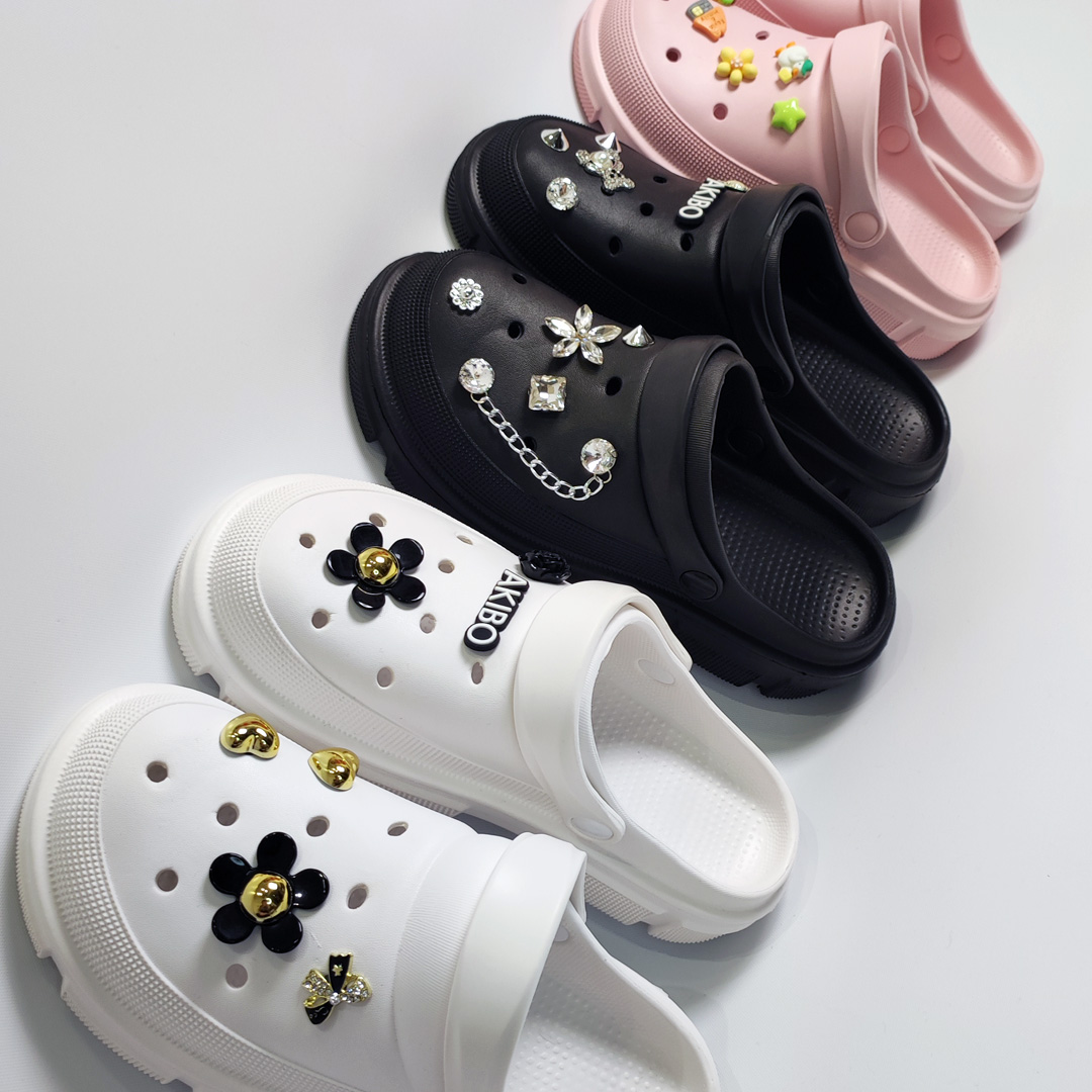 AKIBO酷玩花心款洞洞鞋扣 (六件組) AKIBO酷玩花心款洞洞鞋扣 (六件組)