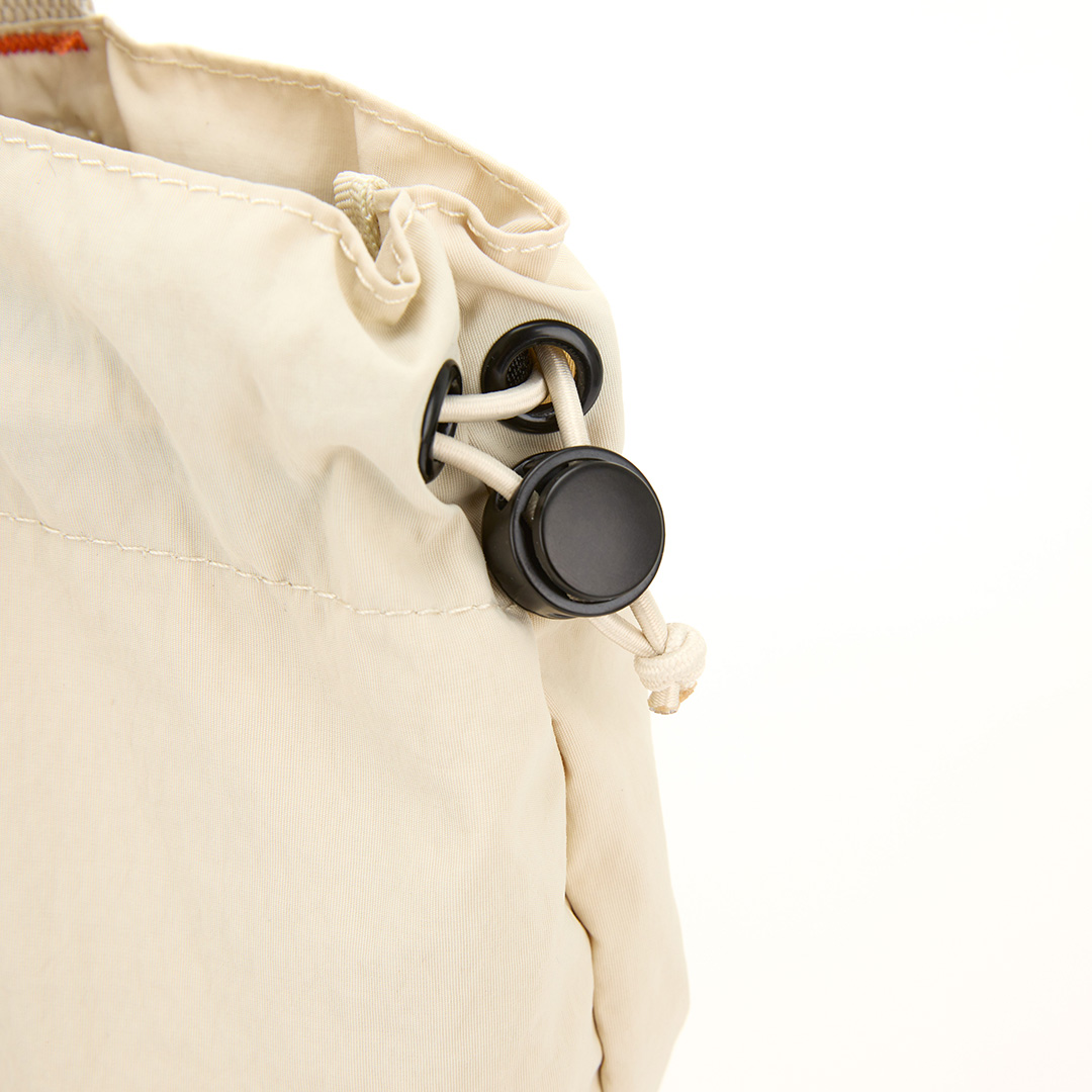 Angelia&Pets輕撥水側肩包-淺卡其