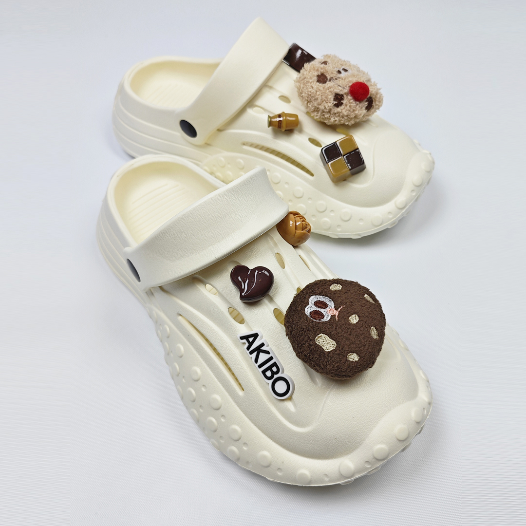 IMG_20241215_203323.jpg 午後甜品款洞洞鞋扣(七件組)