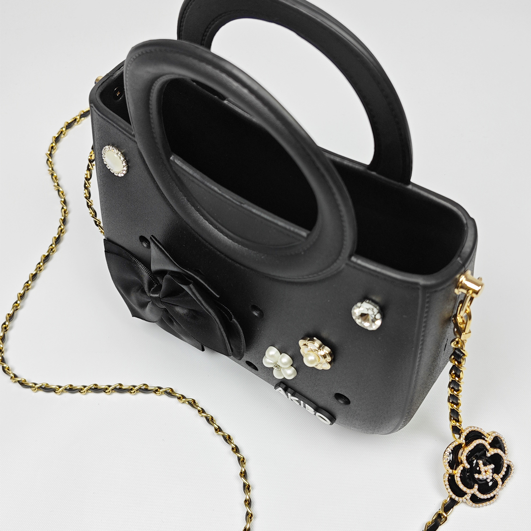 AKIBO滿月包-經典黑/皮革花漾背帶(肩背手提洞洞包。中性款、輕量、防水)