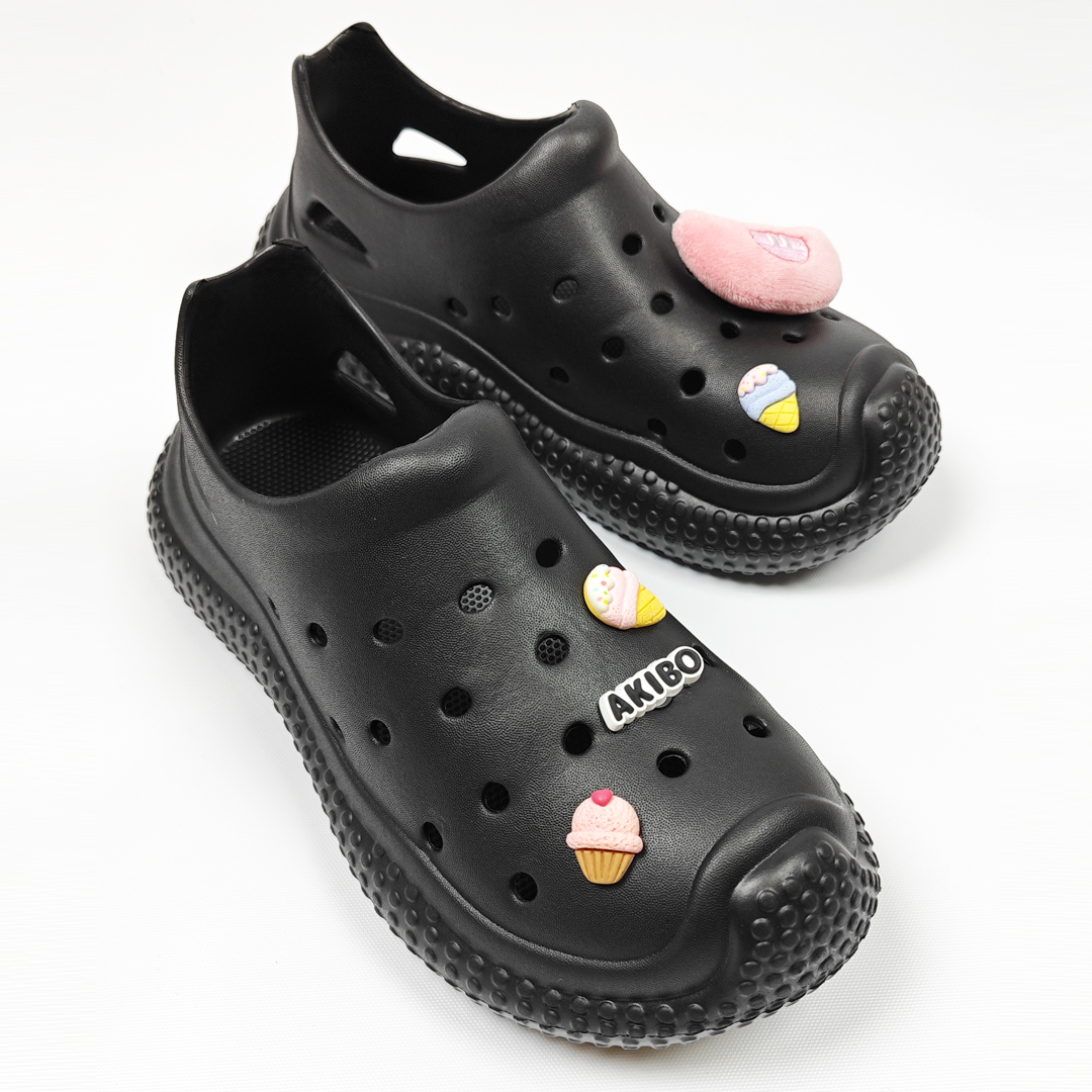 IMG_20240917_125205.jpg AKIBO可樂軟糖款洞洞鞋扣 (九件組)