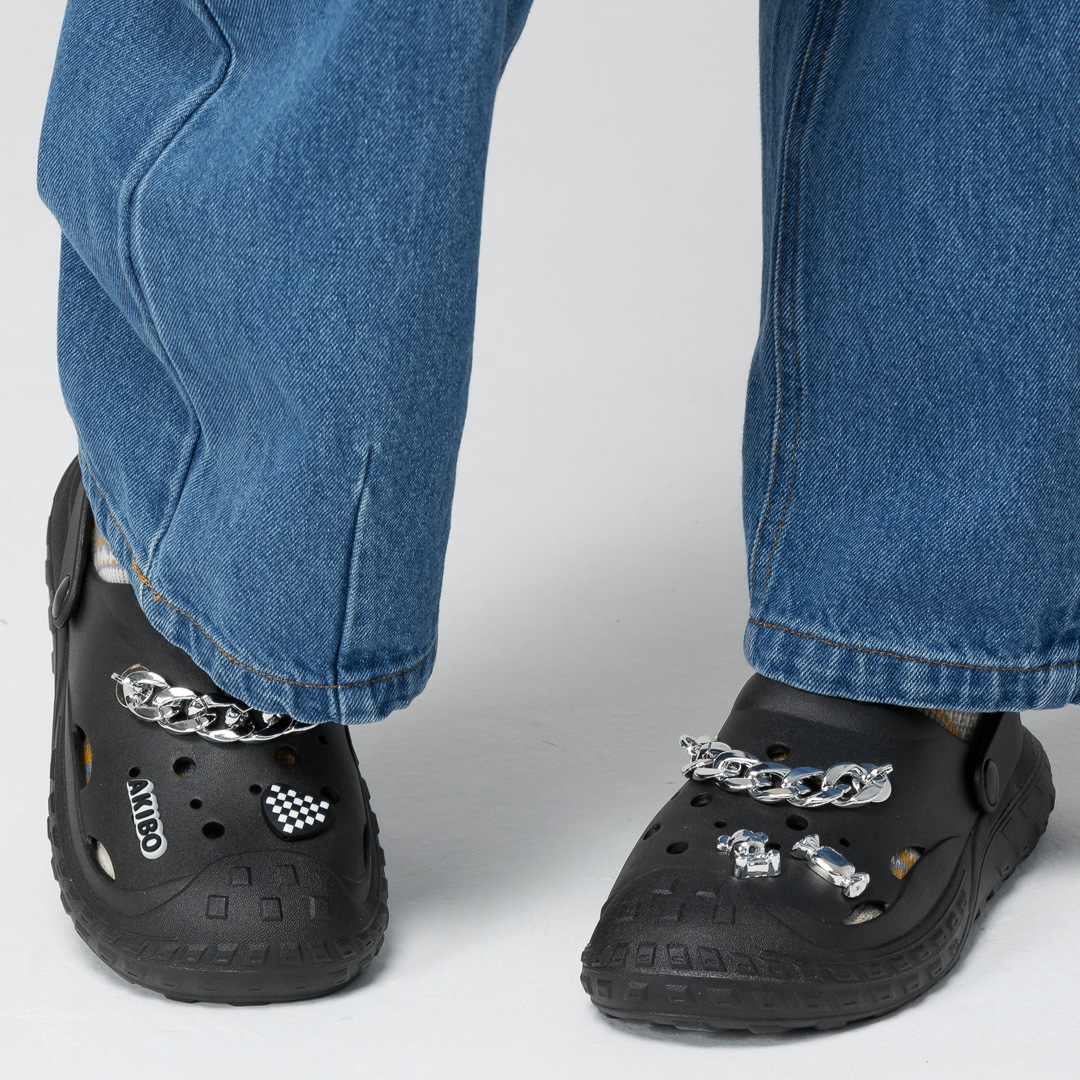 AKIBO甜甜愛心款洞洞鞋扣 (五件組) AKIBO甜甜愛心款洞洞鞋扣 (五件組)