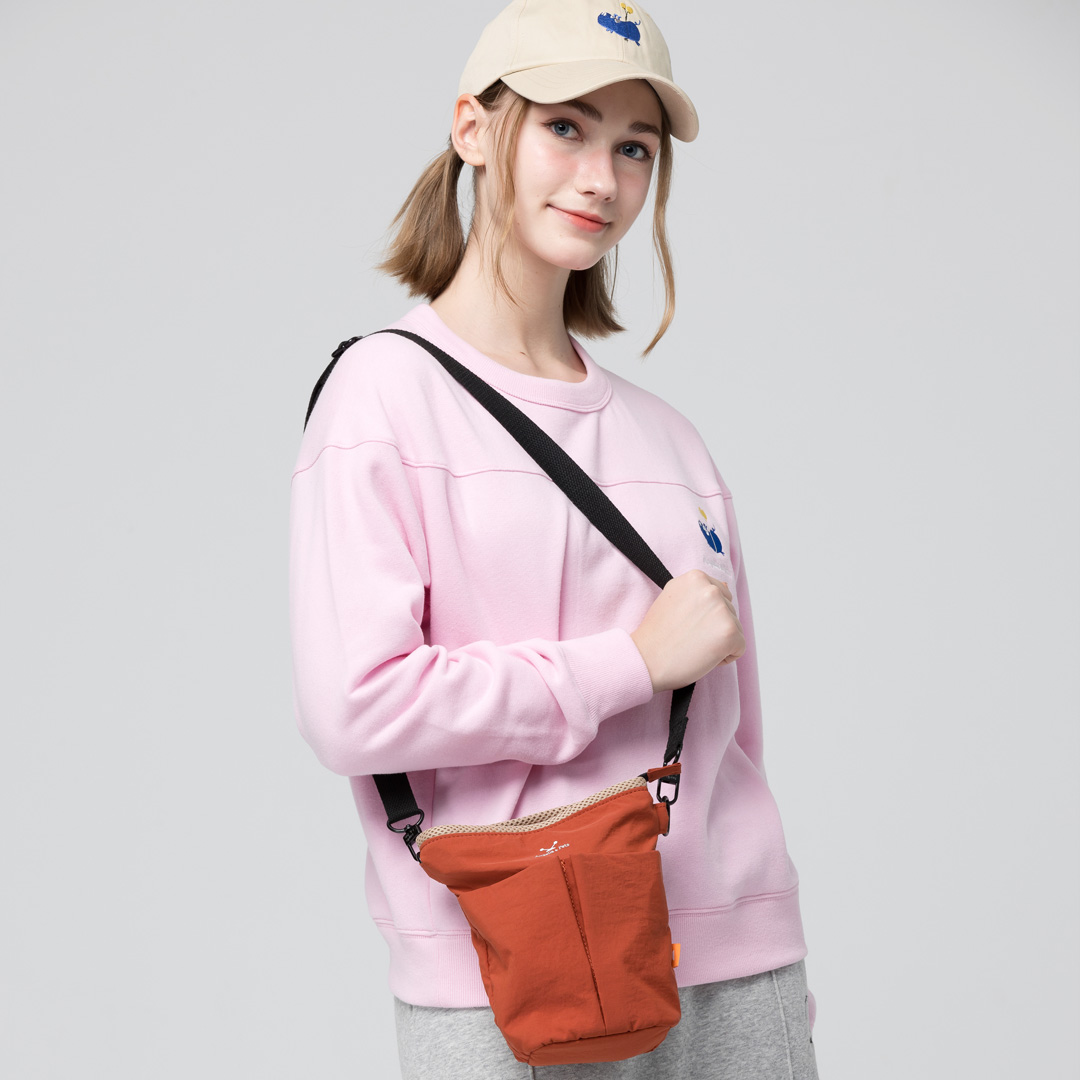 Angelia&Pets輕撥水側肩包-深橘