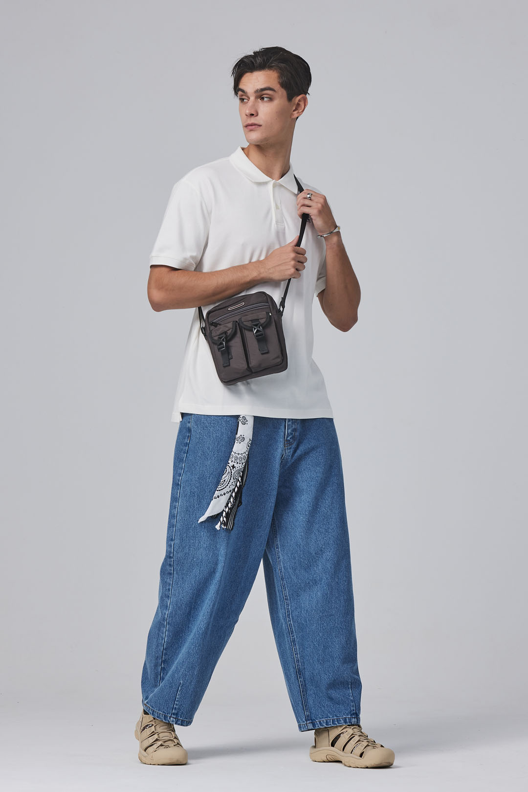 NCAA-哈佛大學Harvard工裝雙口袋側背包-黑