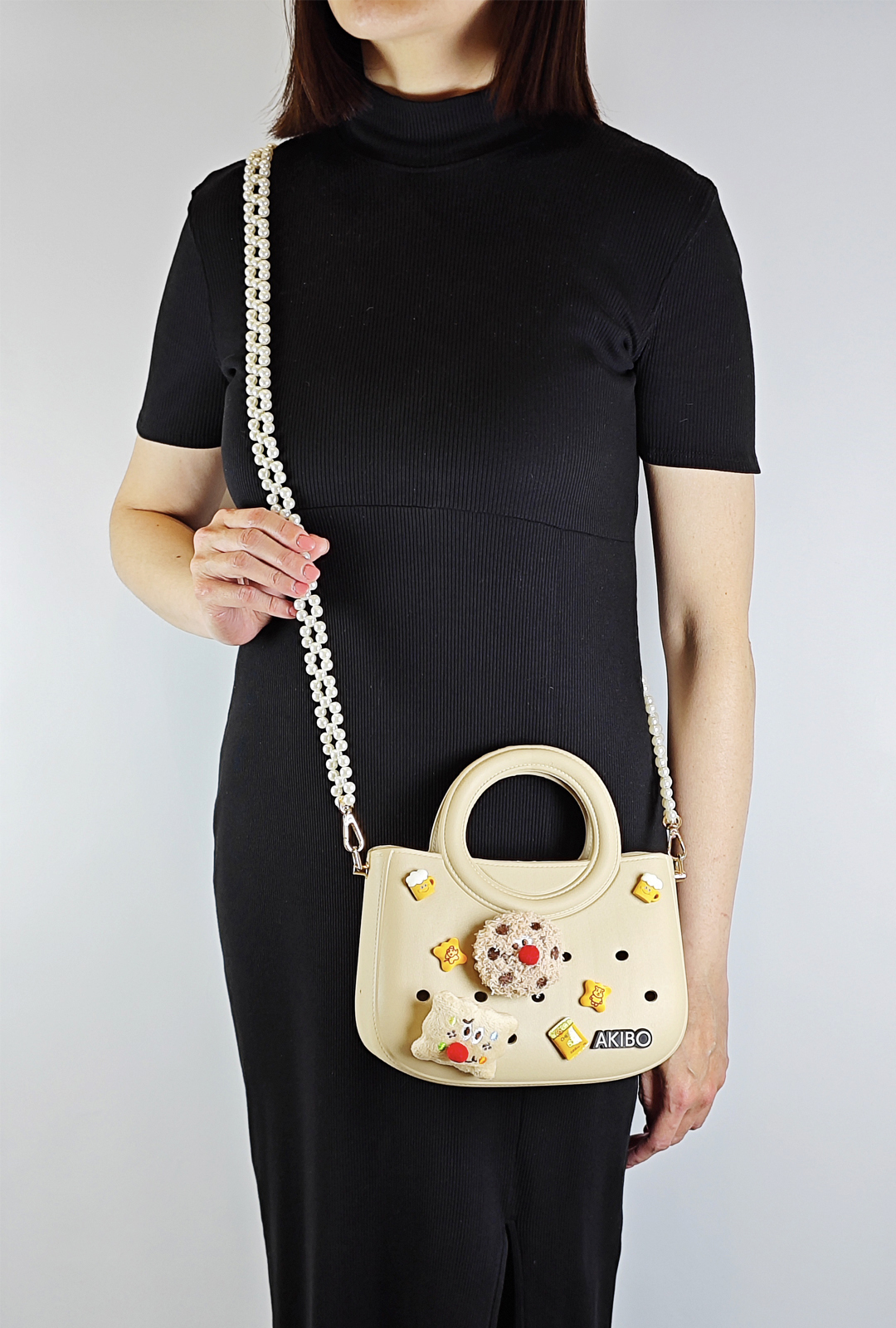 AKIBO滿月包-奶油白/星光珠環背帶(肩背手提洞洞包。中性款、輕量、防水)
