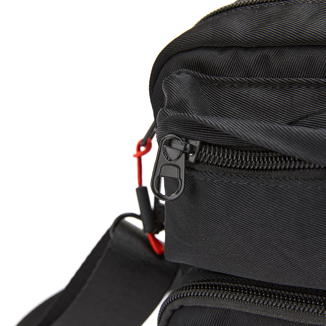 KANGOL袋鼠側背尼龍相機包