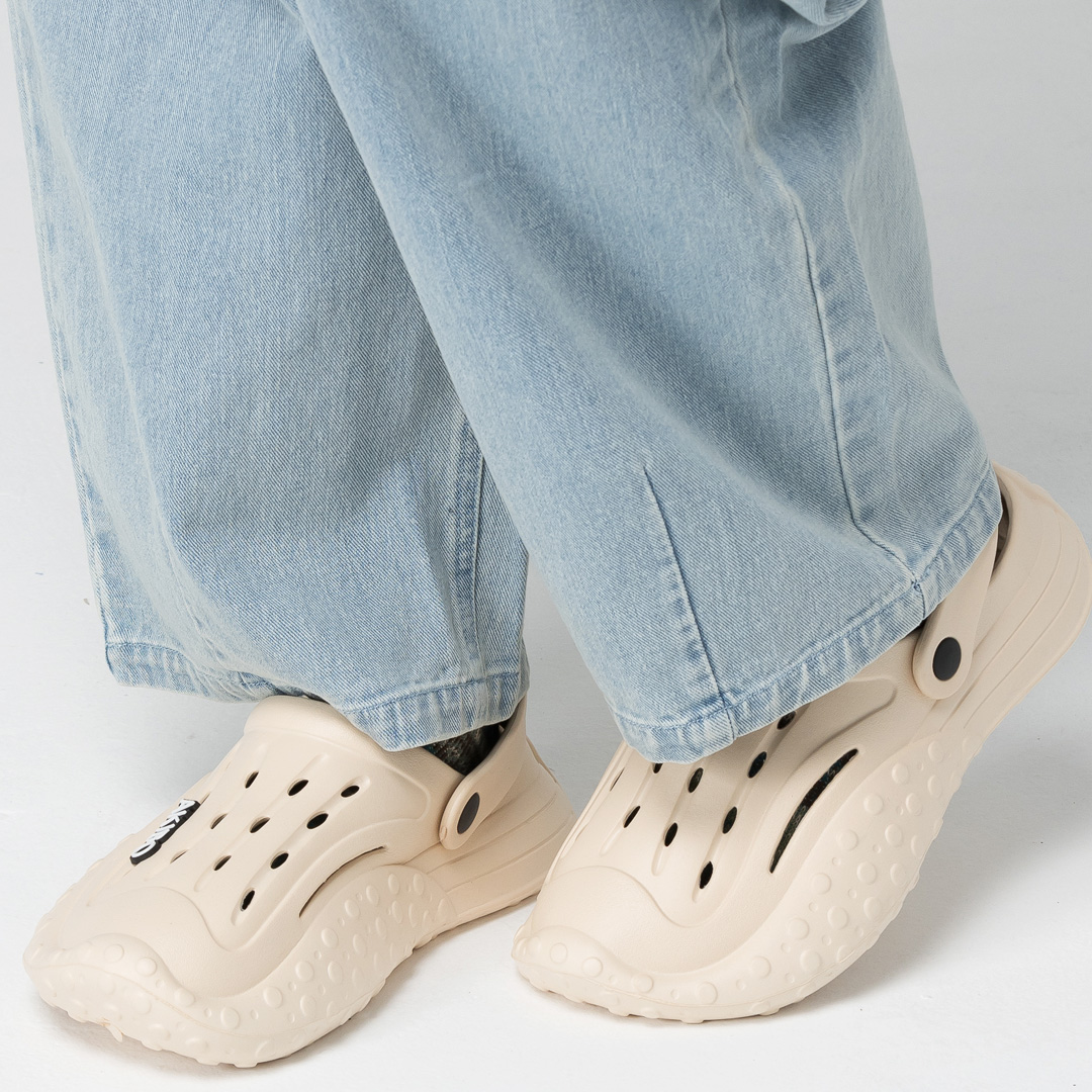 AKIBO戶外機能洞洞鞋-奶茶(中性款、雲朵感、輕量、兩穿、防水)