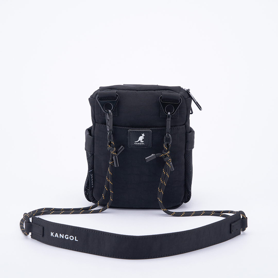 KANGOL水洗尼龍小側包-黑
