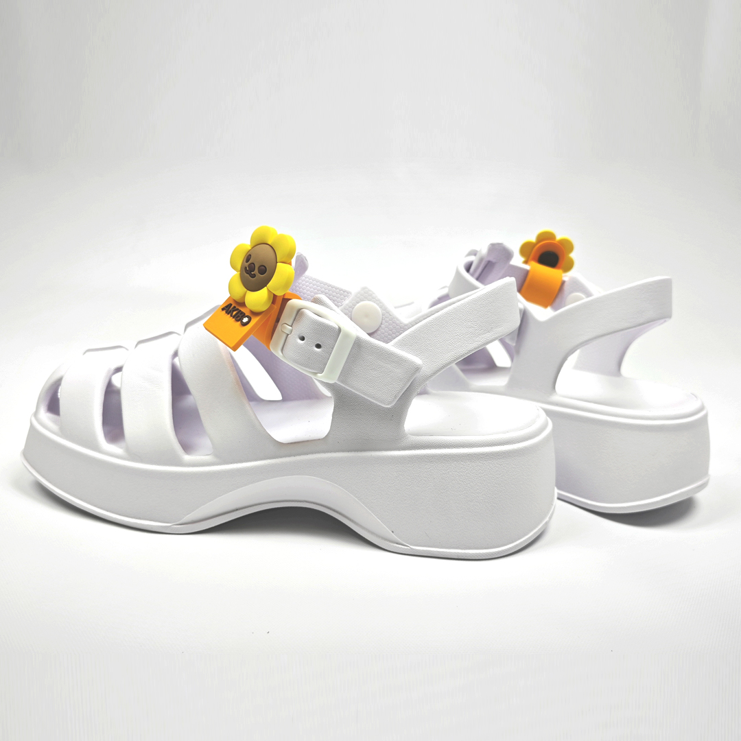 AKIBO輕量羅馬鞋-牛奶白(女款、雲朵感、輕量、兩穿、防水)