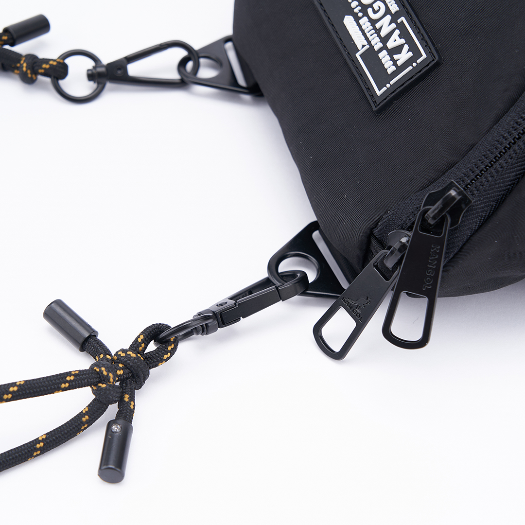 KANGOL水洗尼龍小側包-黑