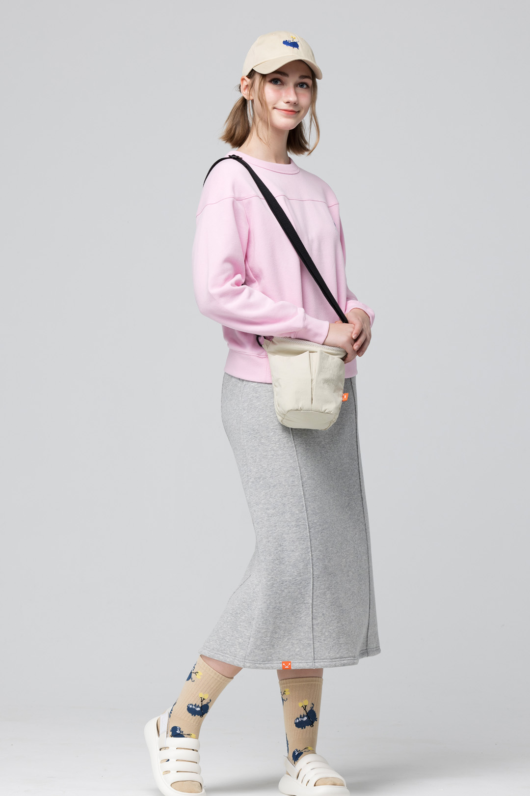 Angelia&Pets緹花滿版襪-卡其