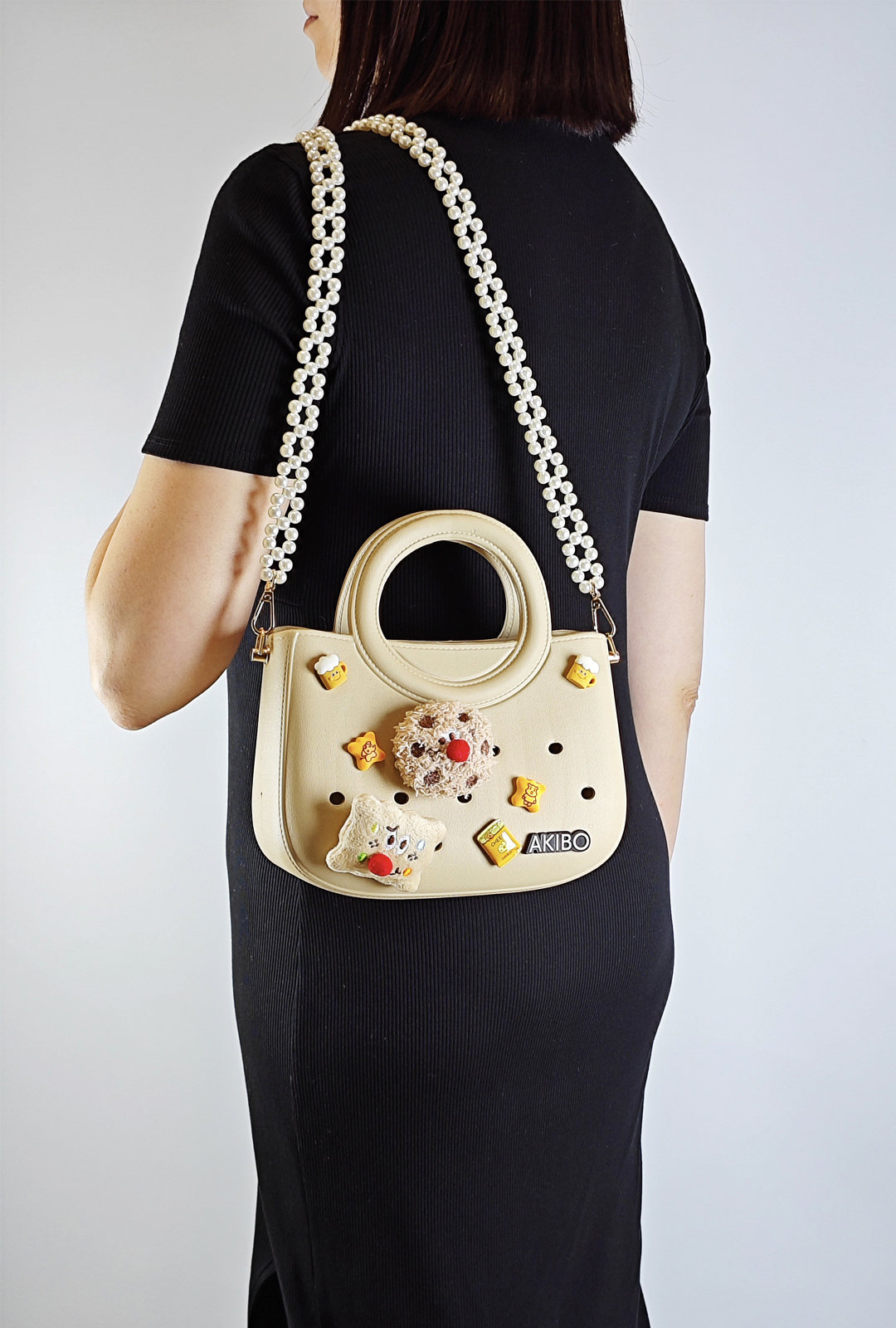 IMG_20241219_222104.jpg 啤酒時光款洞洞鞋扣(七件組)