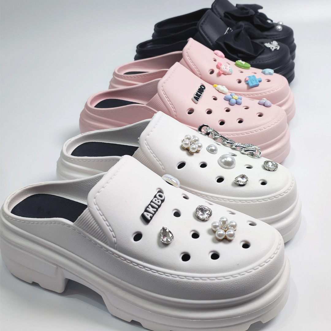 AKIBO珍珠愛心款洞洞鞋扣 (十件組) AKIBO珍珠愛心款洞洞鞋扣 (十件組)