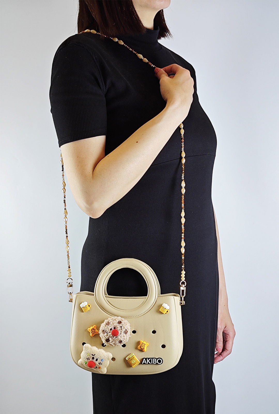 AKIBO滿月包-奶油白/波西米亞彩珠背帶(肩背手提洞洞包。中性款、輕量、防水)