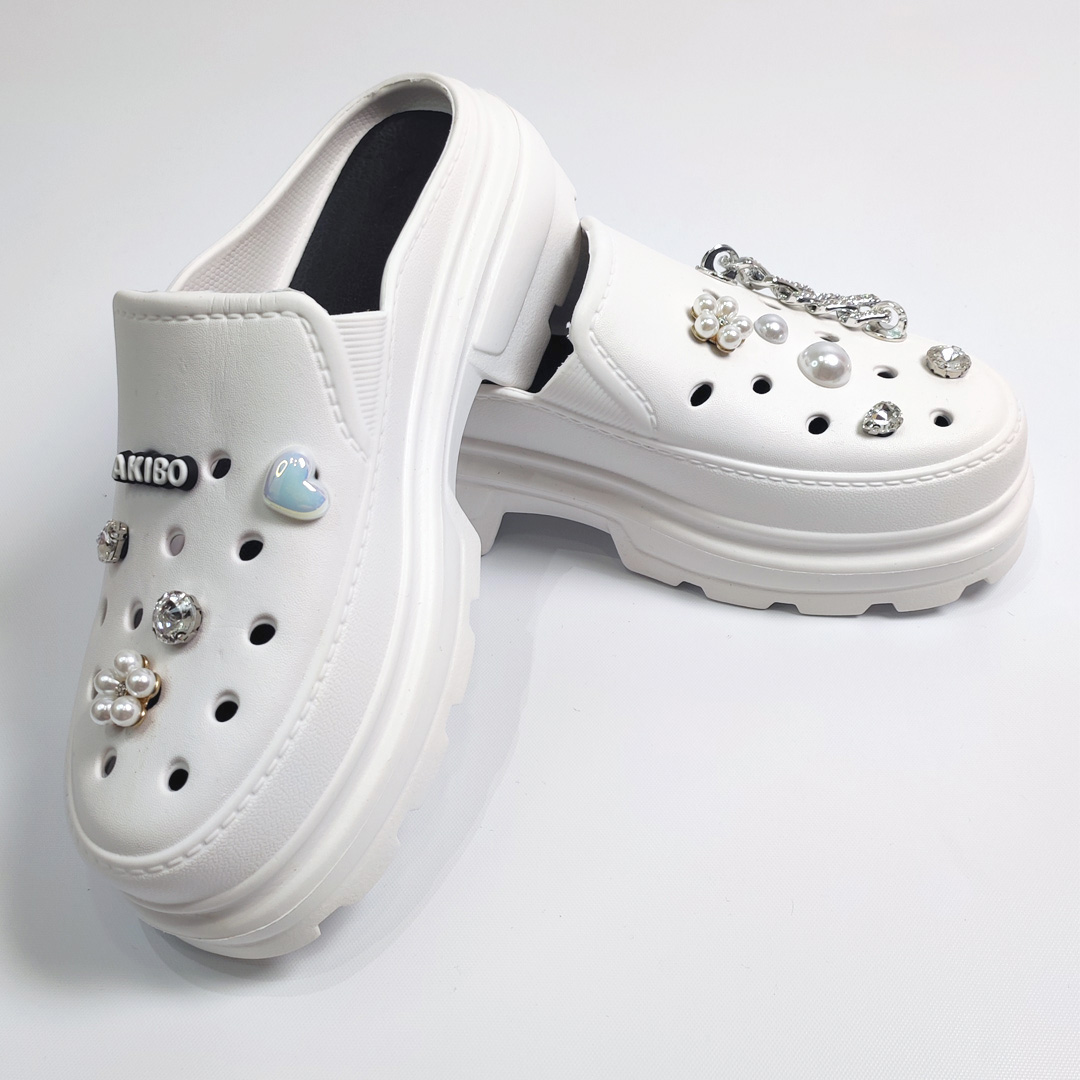 AKIBO珍珠愛心款洞洞鞋扣 (十件組) AKIBO珍珠愛心款洞洞鞋扣 (十件組)