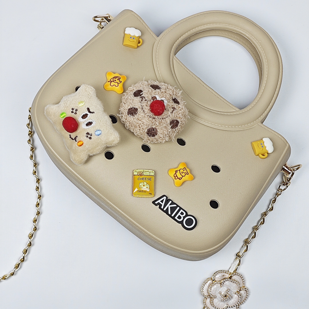 IMG_20241211_223352.jpg 啤酒時光款洞洞鞋扣(七件組)