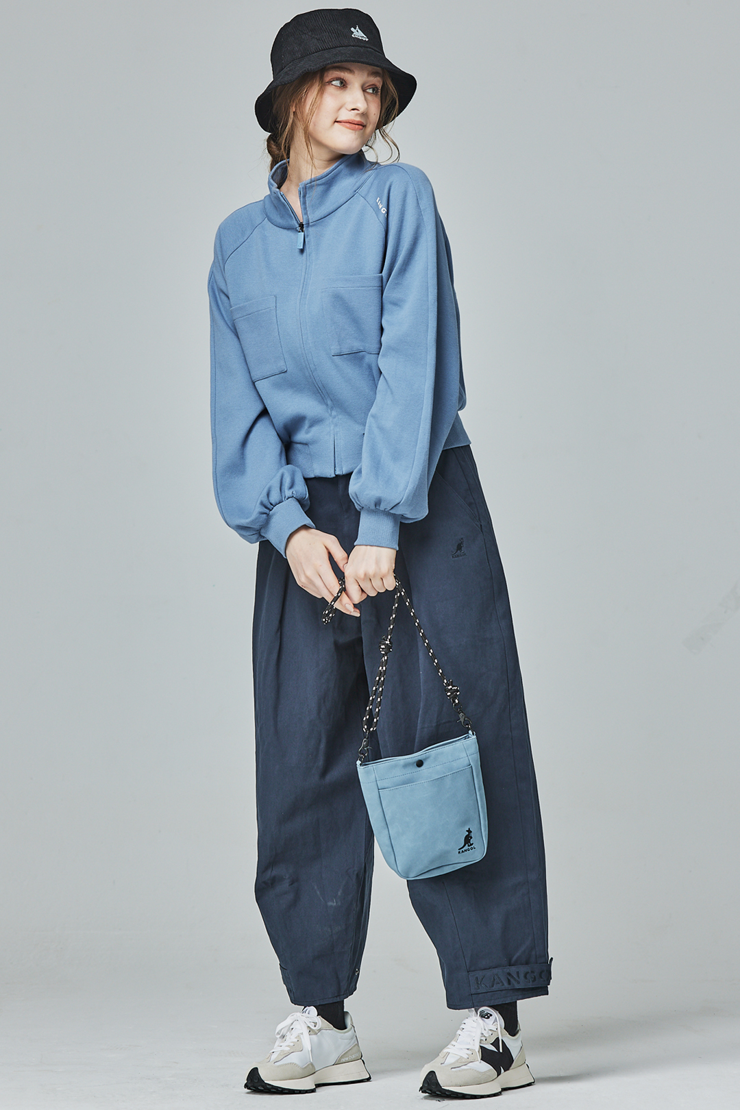 KANGOL袋鼠女款立領短外套