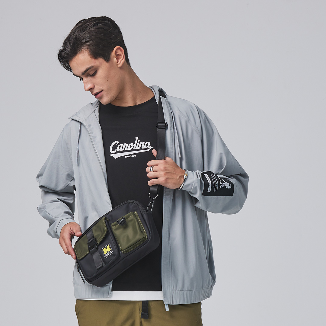 NCAA-密西根大學Michigan工裝風機能側背包-綠