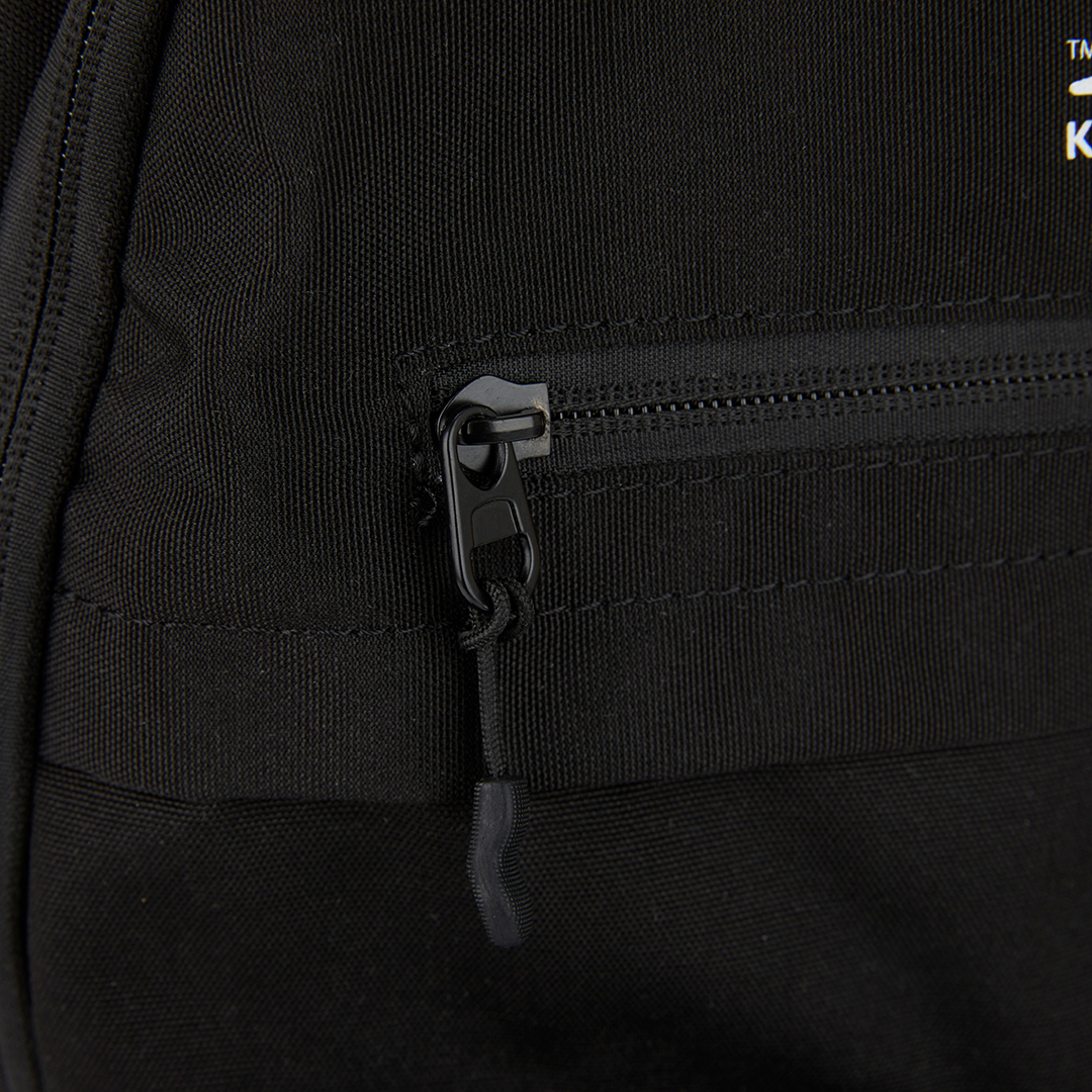 KANGOL袋鼠基本後背包-黑