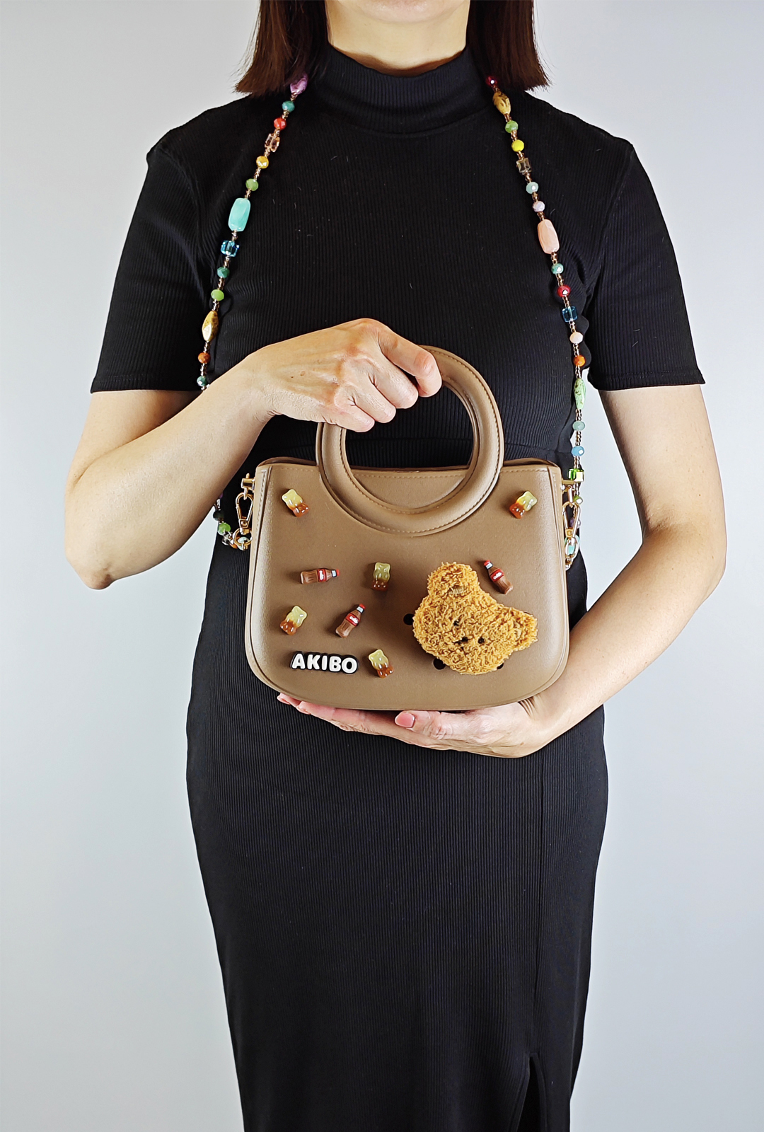 AKIBO滿月包-焦糖咖/波西米亞寶石背帶(肩背手提洞洞包。中性款、輕量、防水)