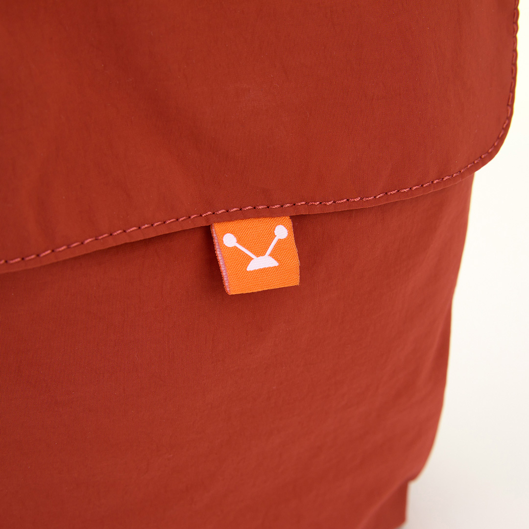 Angelia&Pets輕撥水側肩包-深橘