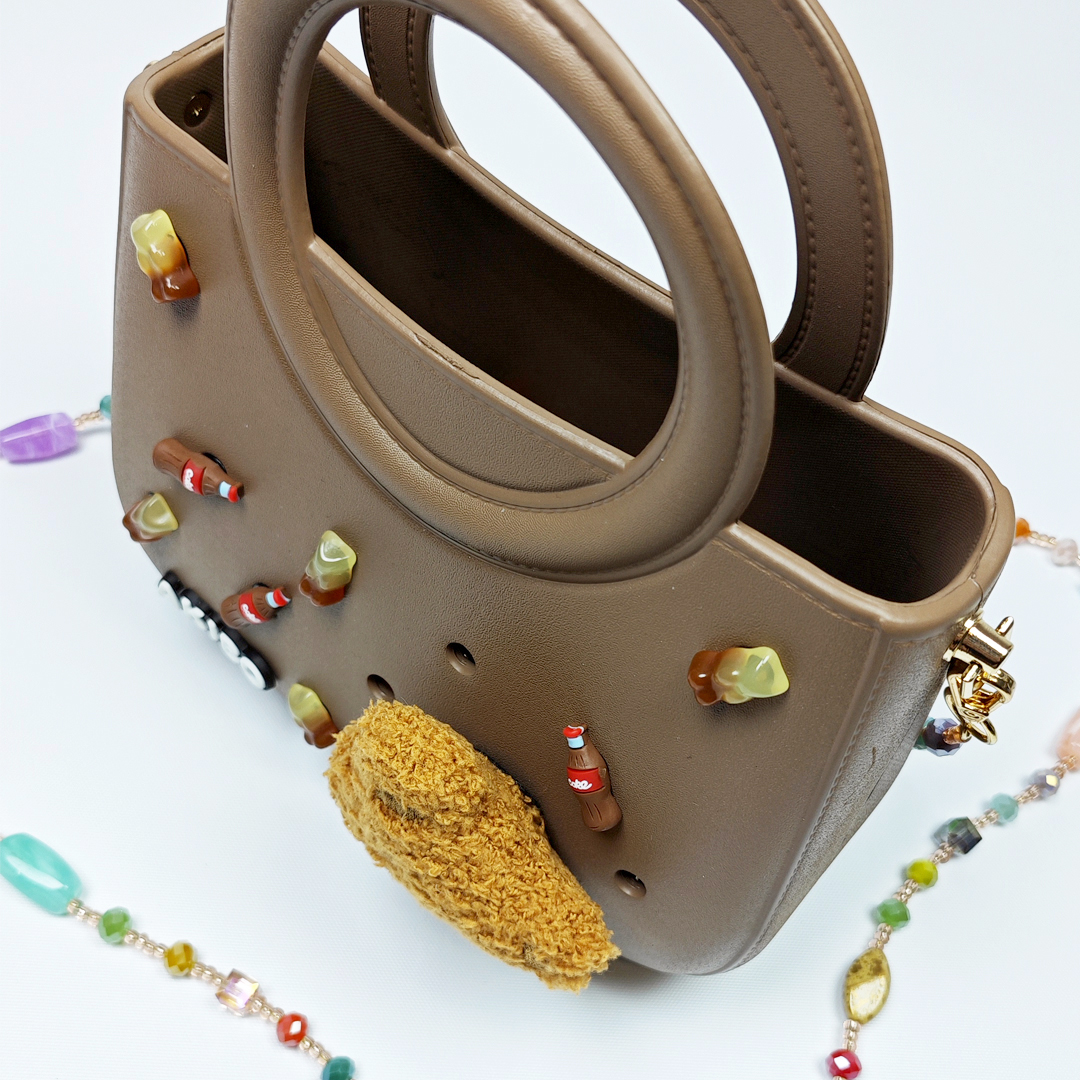 AKIBO滿月包-焦糖咖/波西米亞寶石背帶(肩背手提洞洞包。中性款、輕量、防水)