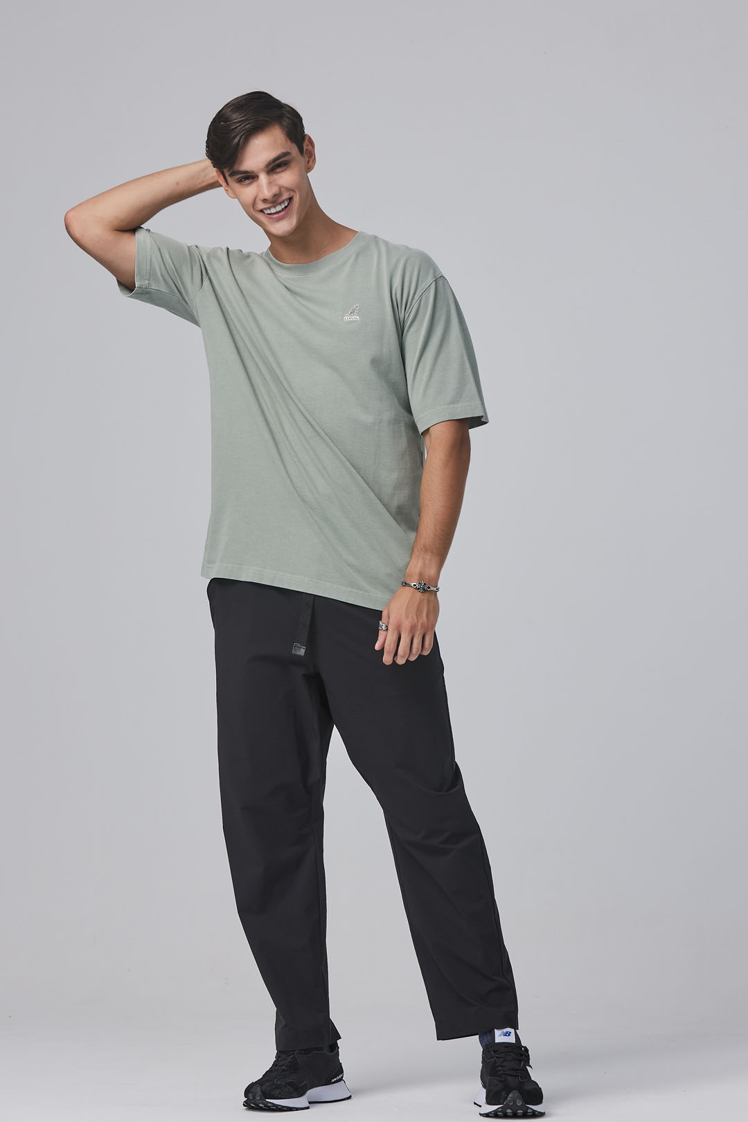 KANGOL袋鼠涼感高彈休閒長褲-黑