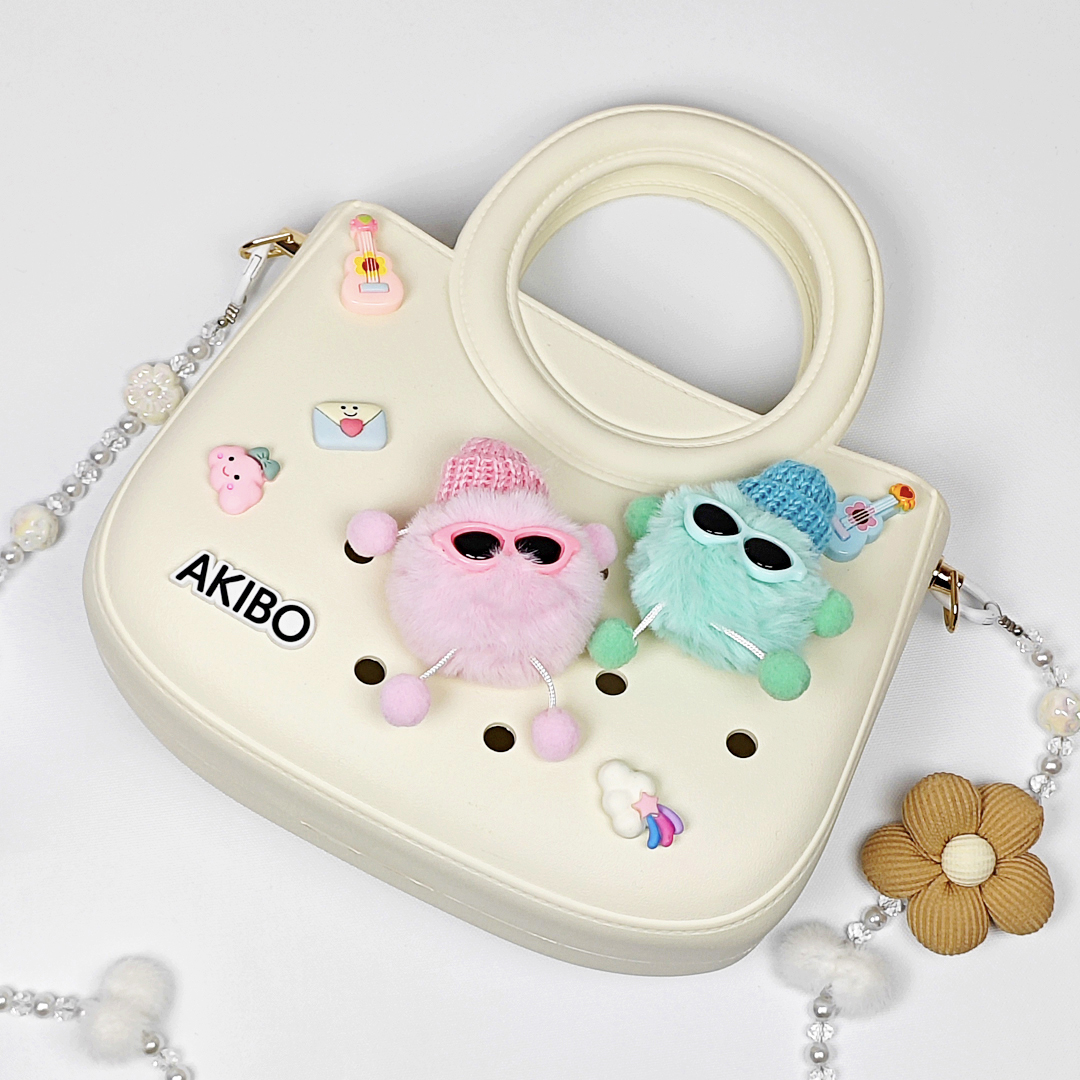 AKIBO滿月包-牛奶白/珠光雪羽背帶(肩背手提洞洞包。中性款、輕量、防水) 