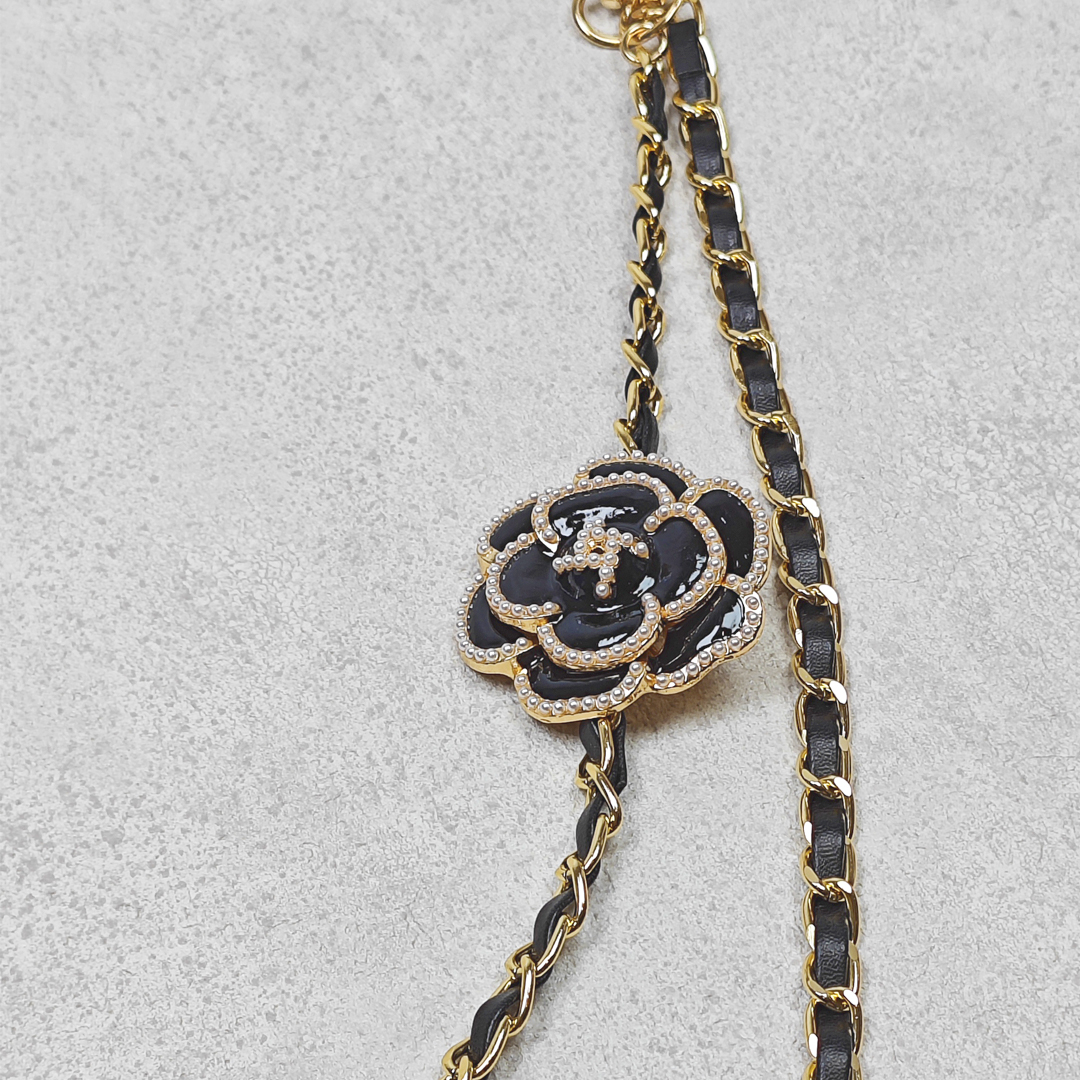 AKIBO皮革花漾包包手機掛繩-經典黑