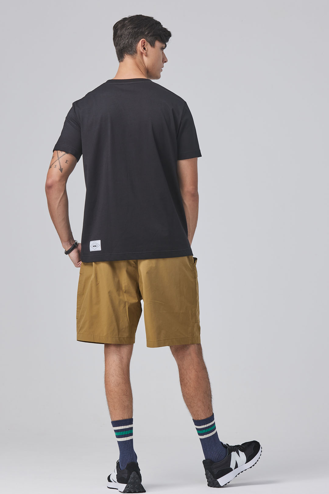 NCAA哈佛大學Harvard工裝短褲-卡