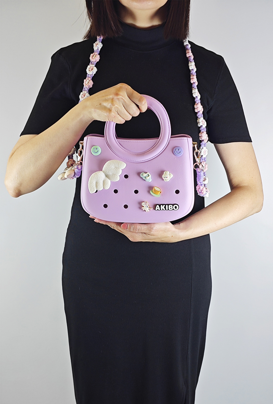 AKIBO滿月包-薰衣紫/手工編織花朵背帶 (肩背手提洞洞包。中性款、輕量、防水)