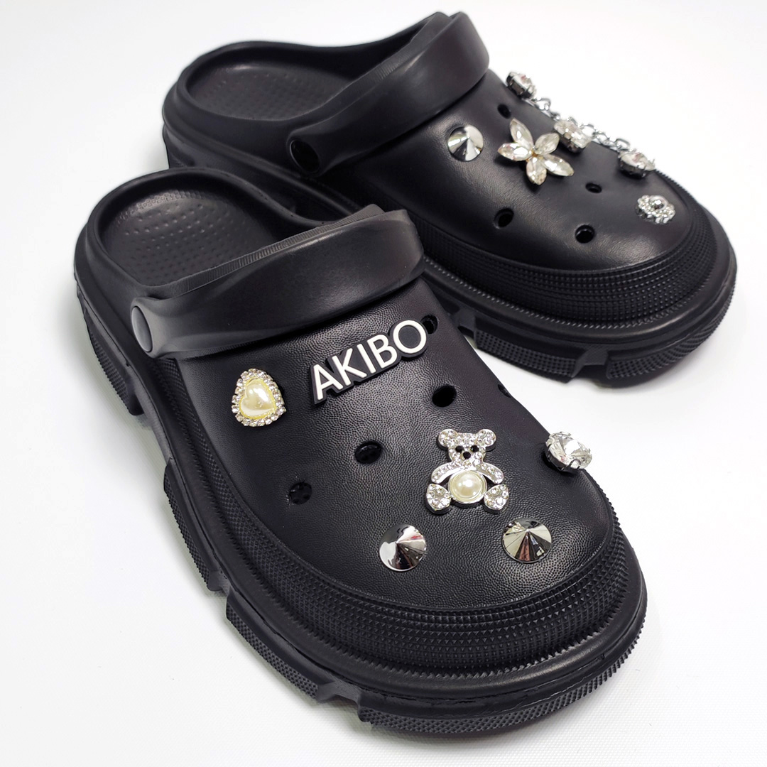 AKIBO酷玩花心款洞洞鞋扣 (六件組) AKIBO酷玩花心款洞洞鞋扣 (六件組)