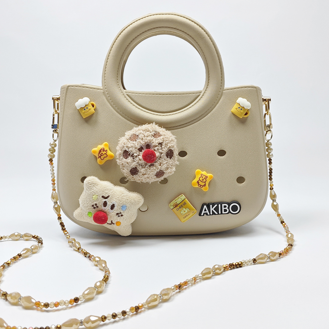 AKIBO滿月包-奶油白/波西米亞彩珠背帶(肩背手提洞洞包。中性款、輕量、防水)