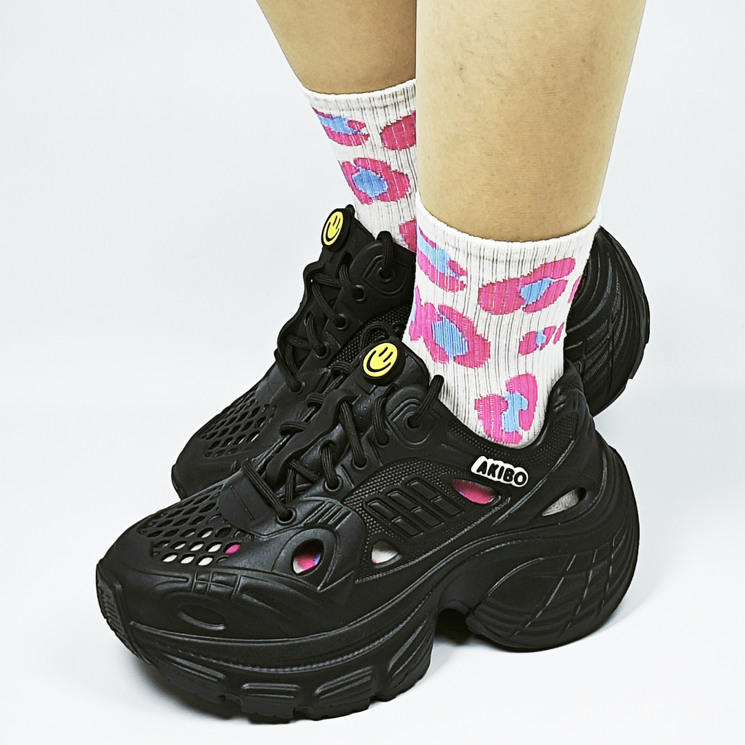 AKIBO輕量透氣老爹鞋-經典黑(女款、6公分厚底增高、一體成型、輕量、耐走、防水)