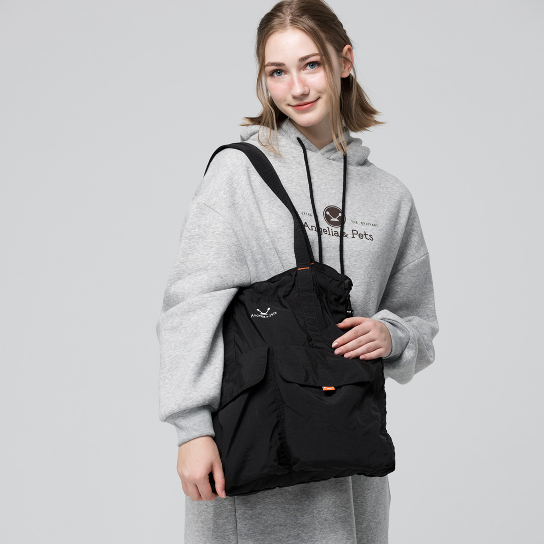 Angelia&Pets輕撥水側肩包-黑
