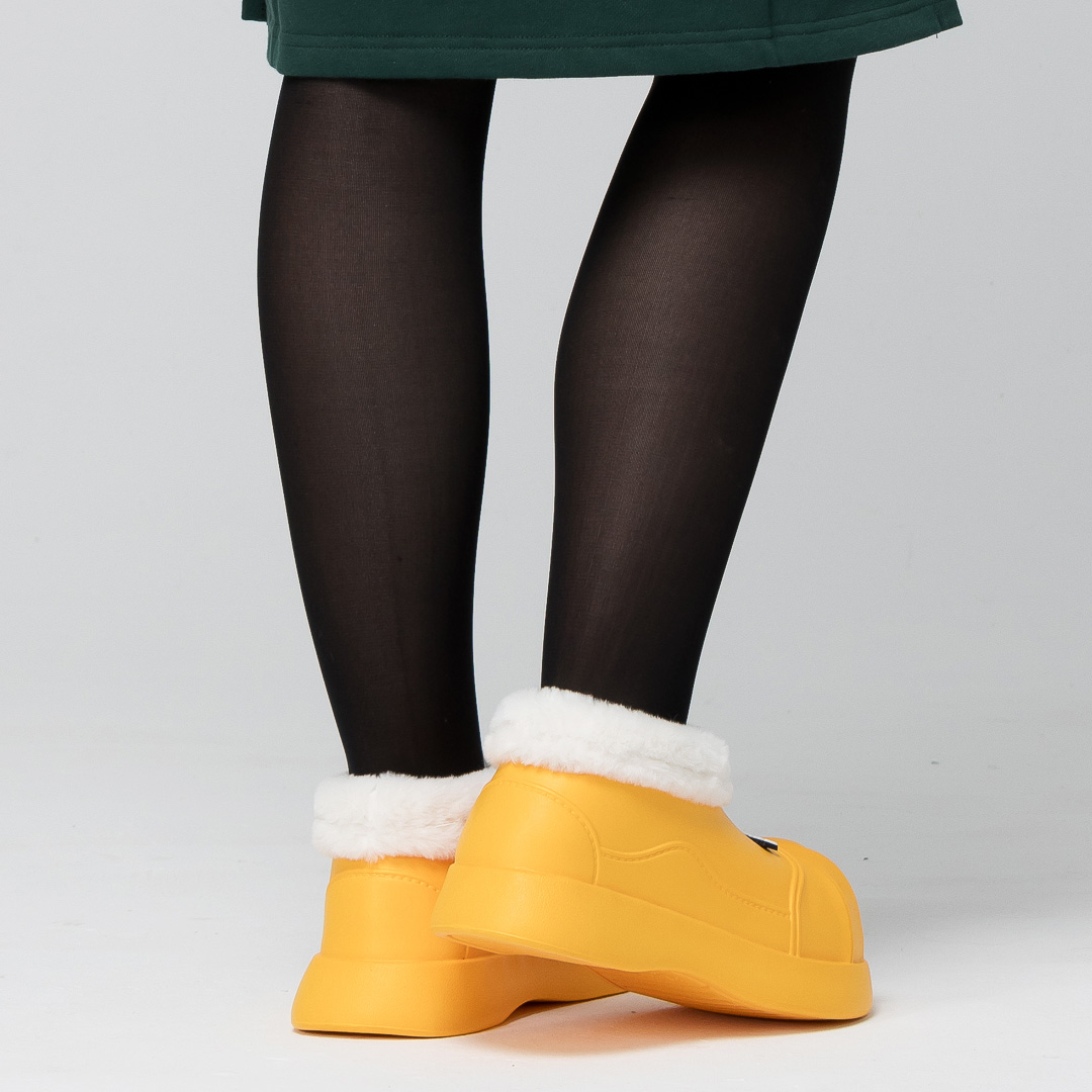 AKIBO毛毛洞洞短靴-陽光黃(4公分厚底增高、雲朵感、輕量、保暖)