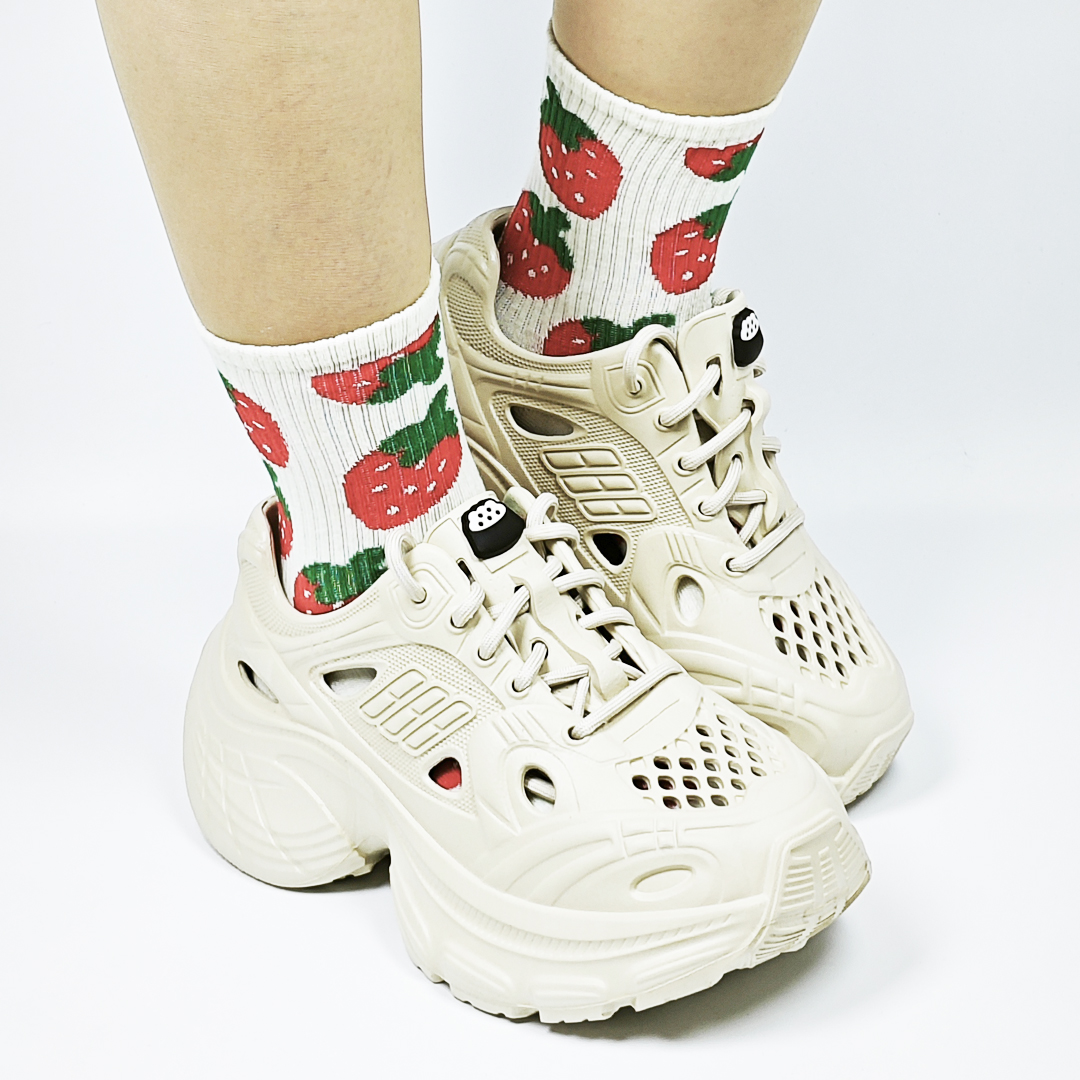 AKIBO輕量透氣老爹鞋-奶油白(女款、6公分厚底增高、一體成型、輕量、耐走、防水)