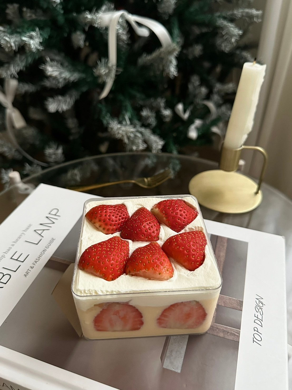 草莓盒子