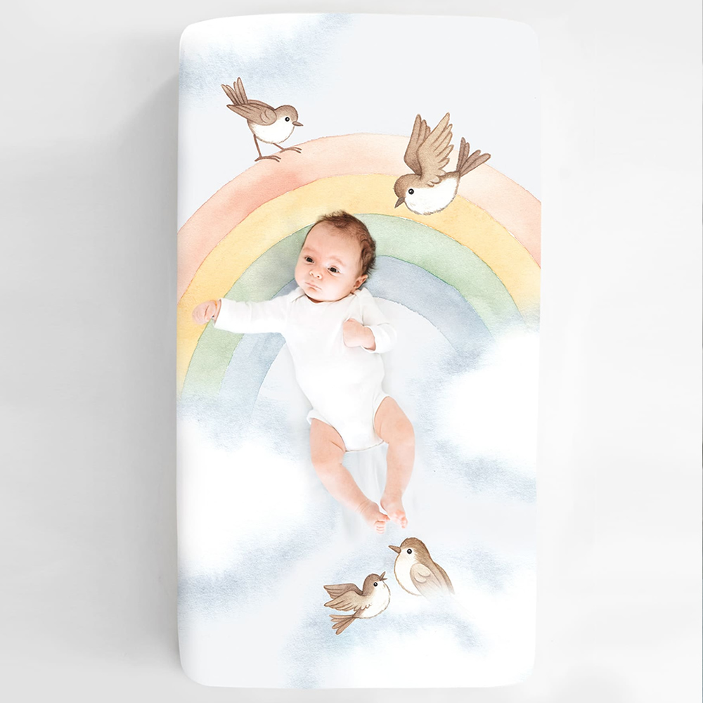 美國RookieHumans 嬰兒床純棉絲柔床包 (彩虹小鳥)